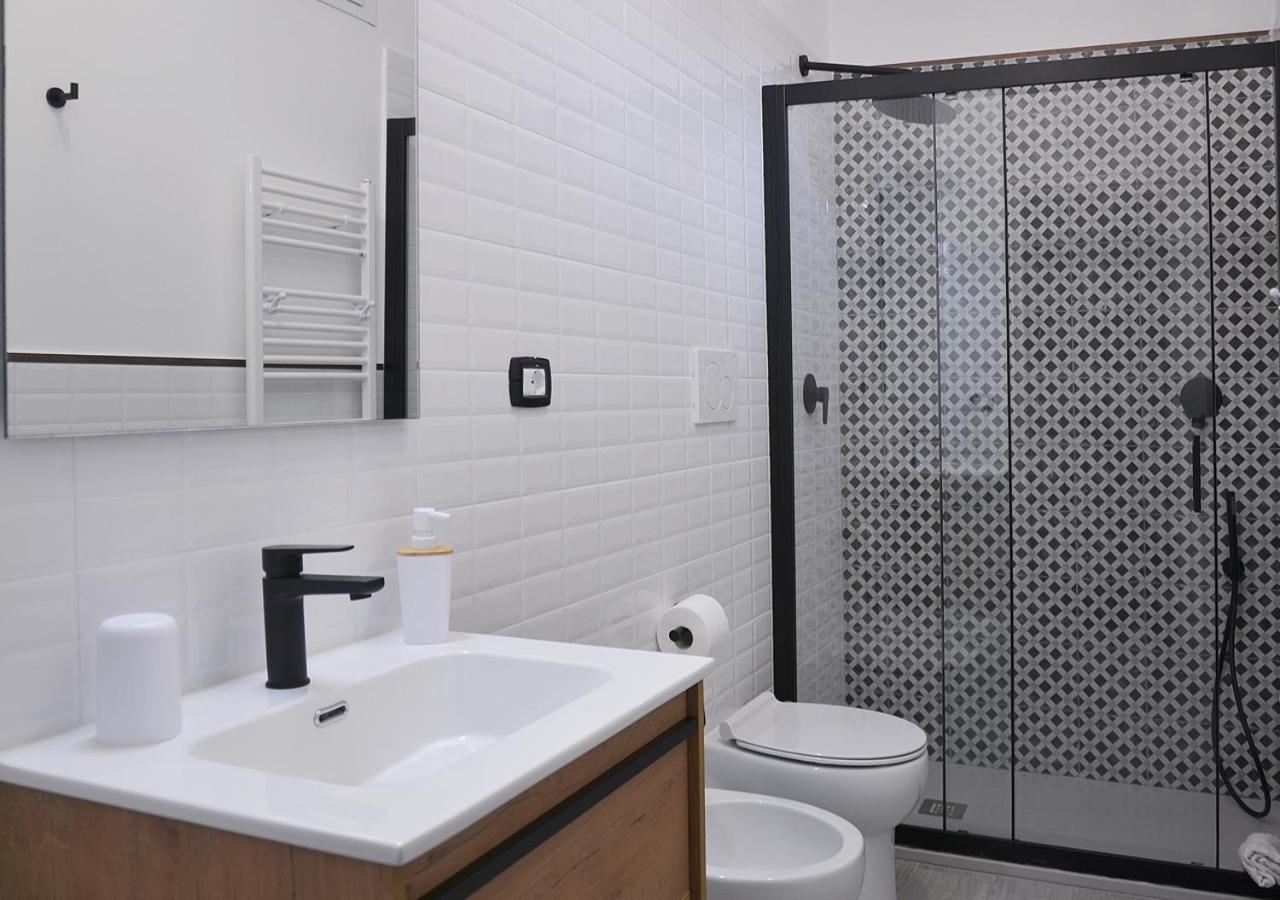 The Court Suites & Spa Taranto Exteriör bild