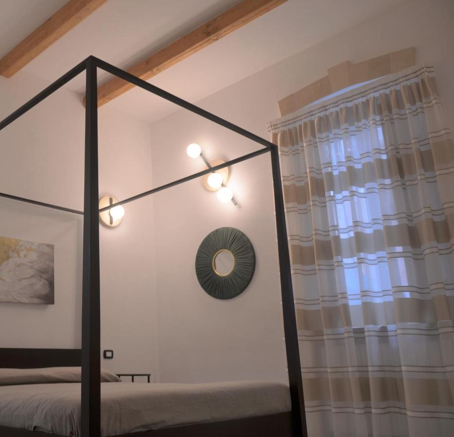 The Court Suites & Spa Taranto Exteriör bild